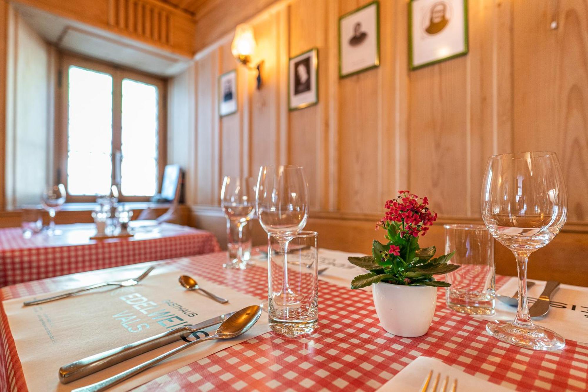 Gasthaus Edelweiss Vals Eksteriør bilde